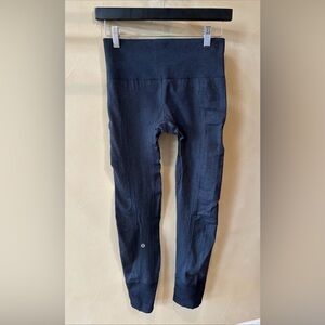 Women’s Lululemon Leggings 6 Dark Gray Ebb To Street Full Length Seamless